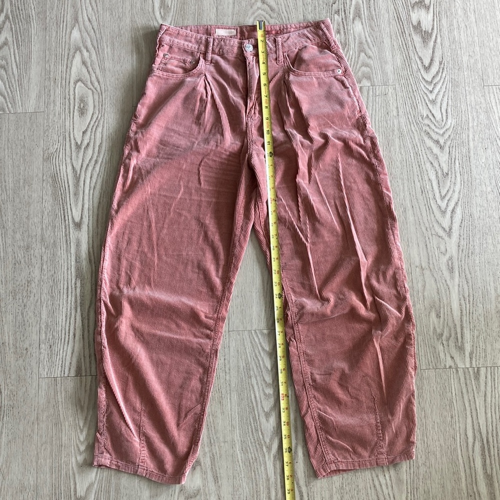Pilcro for Anthropologie pink, lightweight, corduroy pants